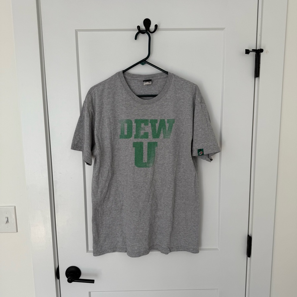 Vintage Y2K DEW U Mountain Dew Men's Short Sleeve T-Shirt. Casual, Size L
